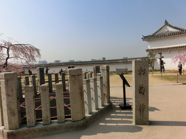 日本の旅 関西を歩く 兵庫、姫路城の「お菊井戸」伝説』姫路 兵庫県 の旅行記・ブログ