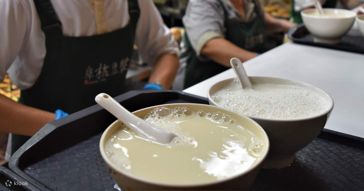 台北旅行Vol.9 台北早朝朝ごはん〜阜杭豆漿で鹹豆漿〜 朝５時半オープンの話題のお店