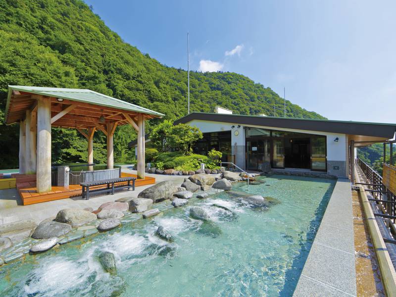 美術館巡りをする女子が急増中！自然とアートに囲まれて癒される箱根の「インスタ映え美術館」をご紹介♡ - isuta イスタ-私の“好き”にウソをつかない