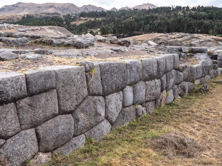🇵🇪ペルー21 クスコ近郊の遺跡 周遊券1 へ徒歩とバスで行くリエ畑と旅とやさしい人が好き