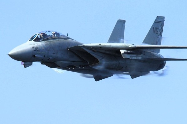 映画『トップガン』の疑問を元空将が解説「フレアを使うタイミング」WANI BOOKS Newsクランチ！ ニュースクランチ！