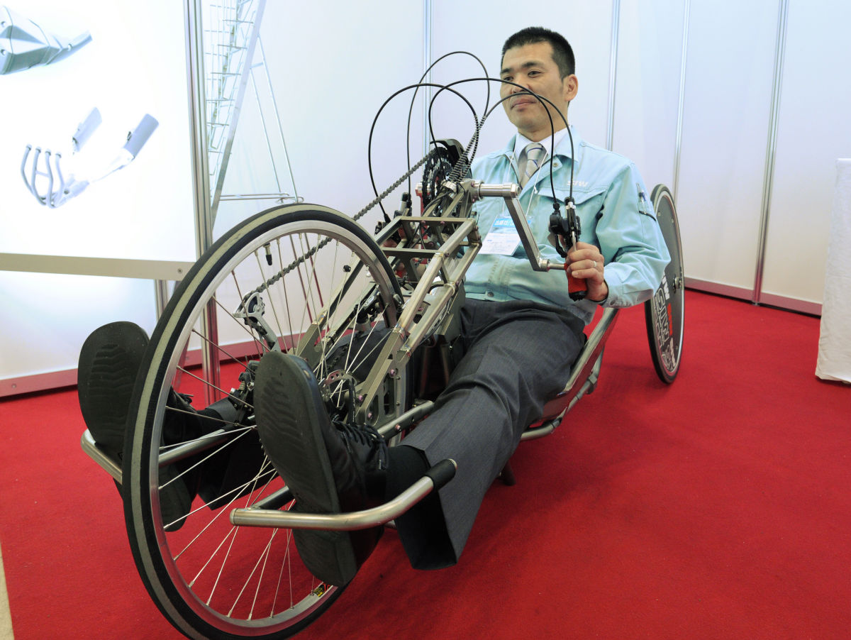 全身運動できる自転車「Standup Varibike」－クロカンスキーやスタンドアップパドルに近いエクササイズインターネットコム