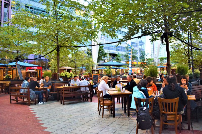 ミュンヘン空港の免税店。お土産探しはここで完璧！Noel's Travels