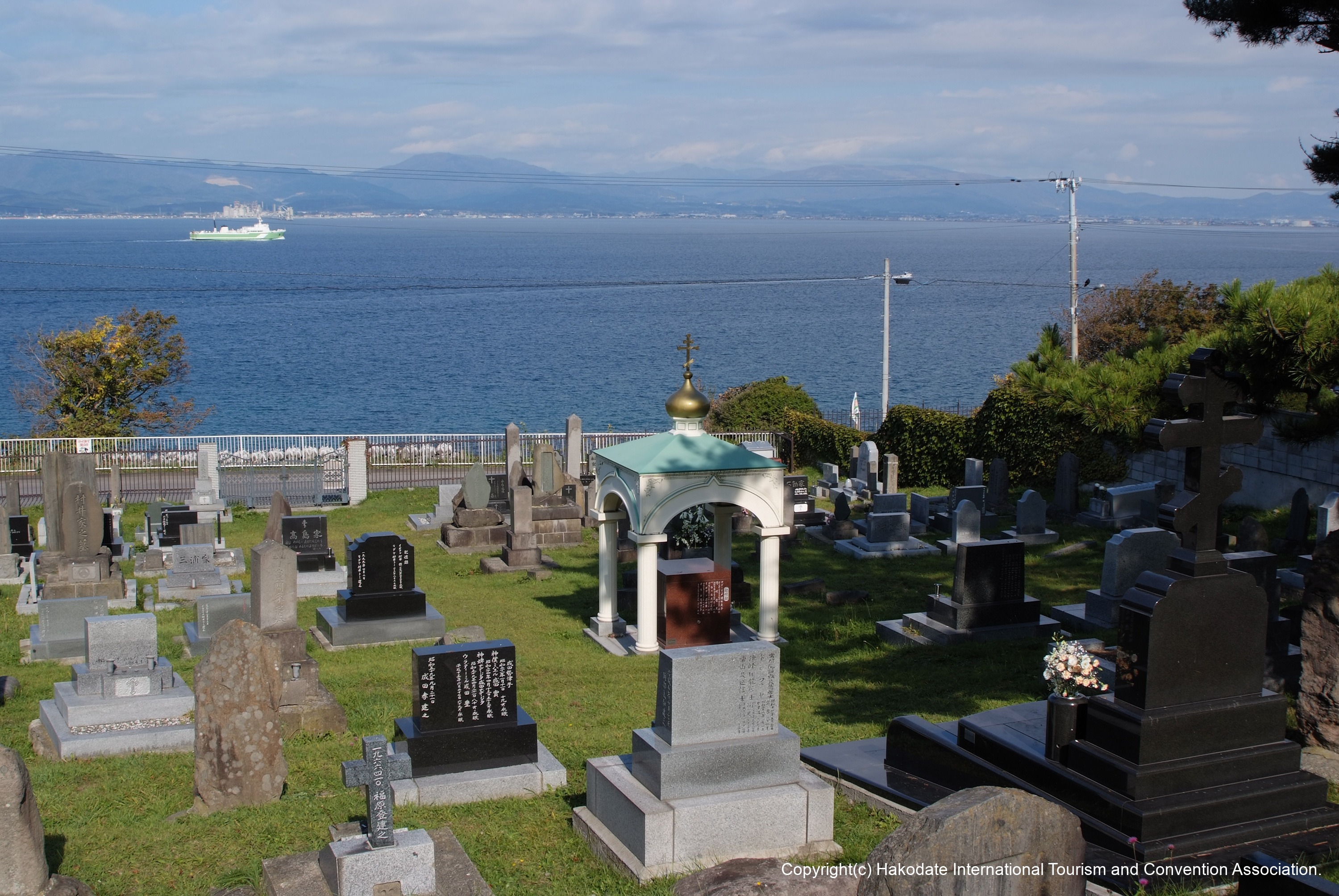 海外のお墓文化：10か国の多様な埋葬習慣を比較終活相続ナビ