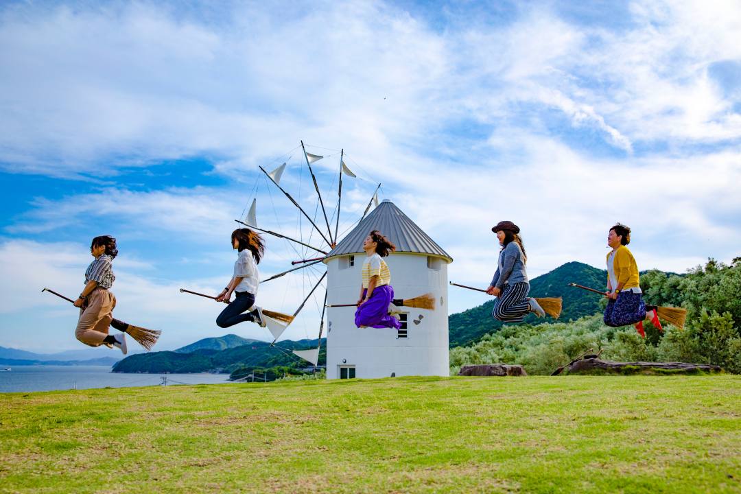 いつも千年オリーブテラスにお越しいただき誠にありがとうございます。オリーブオイルテイスティング体験開催時間 ①10:30～11:30②13:30〜14:30 予約方法