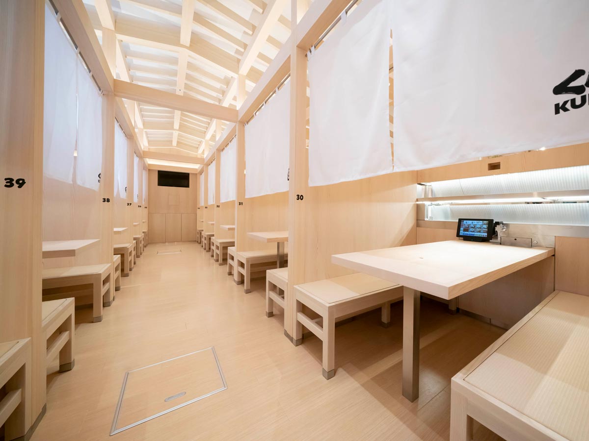 くら寿司 原宿店限定の寿司クレープと壁一面の提灯で世界一映え - こばともさんの食べるの大好き