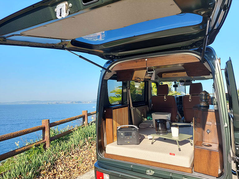 軽バン車中泊のメリットやおすすめ車種は？ ８人の達人によるDIYのポイントも紹介 -