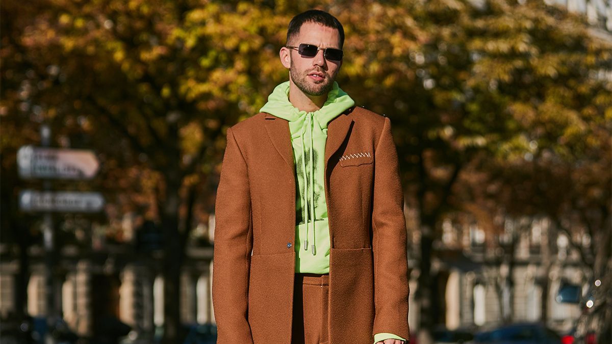 インパクトカラーで彩る秋の大胆スタイル＜パリ＆ミラノのストリートスナップ＞