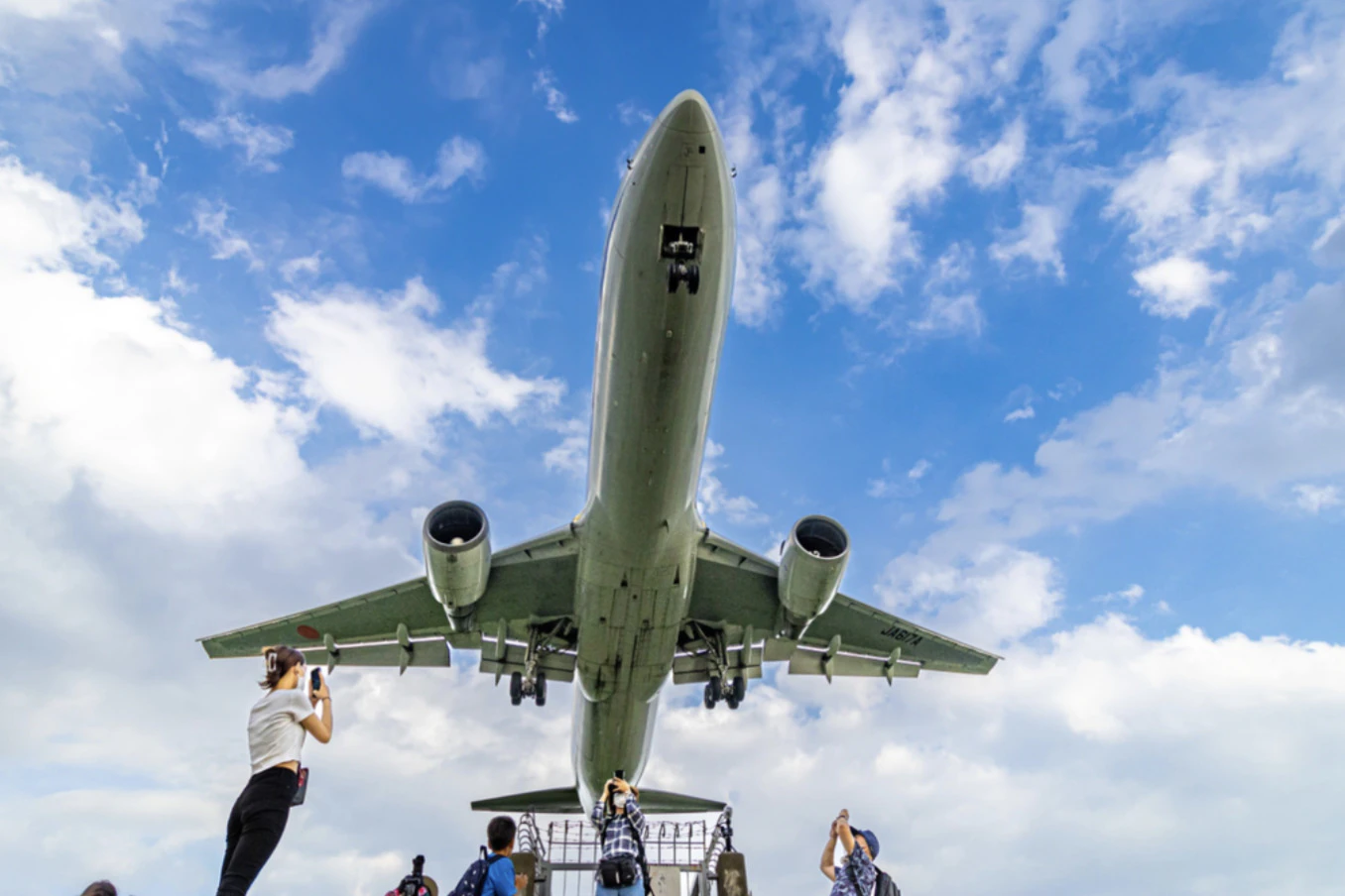 飛行機から空を美しく撮る簡単な方法