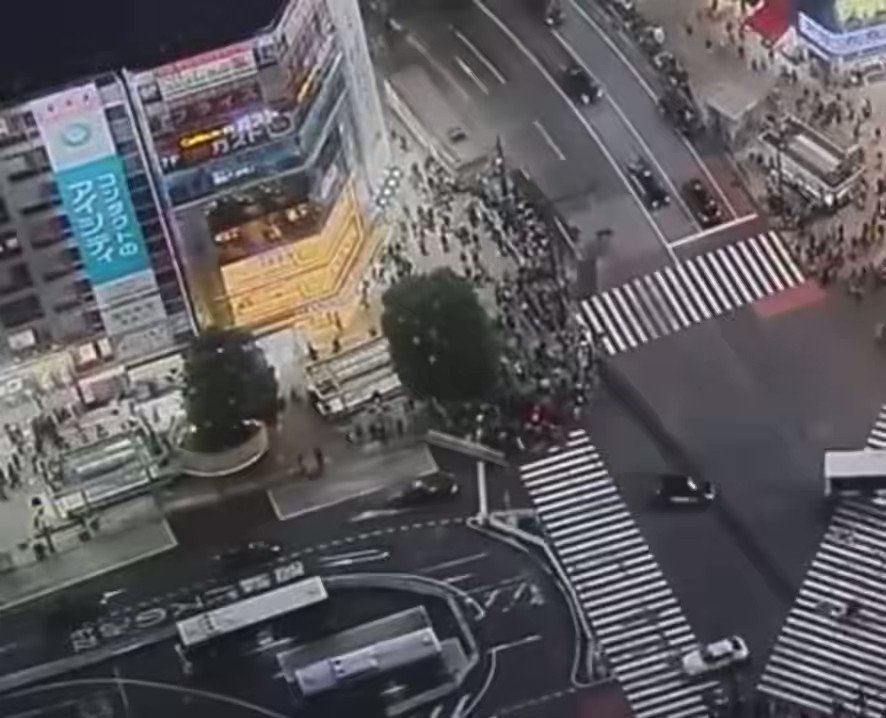 問題は信号のタイミングでは？ 渋谷スクランブル交差点でのバスと歩行者の事故