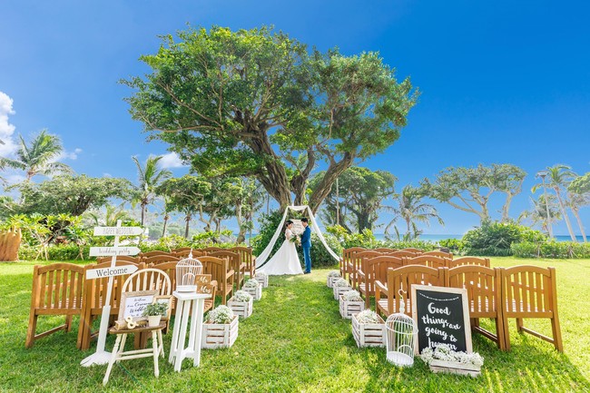 ガーデンウエディングとは？ 人気演出から天候やドレス選び、費用などのよくある質問も徹底解説！マイナビウエディング