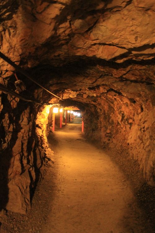 象山地下壕へ～「幻の大本営」 2- 歴タビ日記～風に吹かれて～