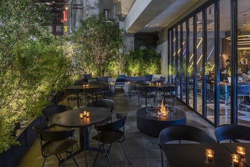 航空機2機が低空飛行 市役所などに問い合わせ30件超 長野・佐久毎日新聞