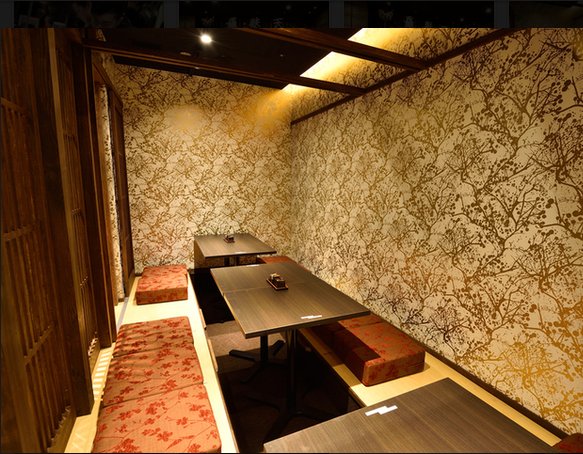 天麩羅バル秋光 アキミツカレーやグリーンカレーなど変わり種天ぷらで呑んで～食べて～♪呑んで〜食べて〜♪人生好きに生きたらいいじゃん！ カレーを食べてりゃ毎日が幸せ