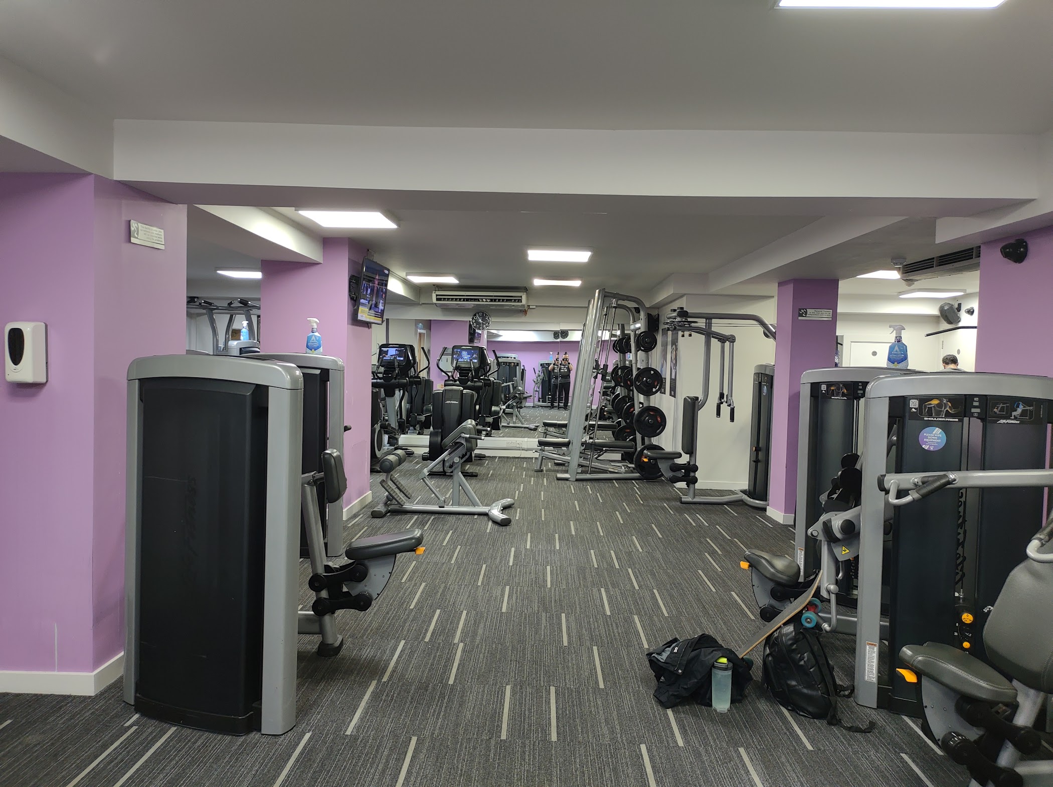 Anytime Fitness -