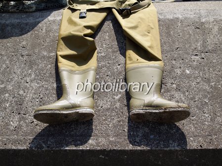 Amazon.co.jp:リーフツアラー大人用 マリンシューズ 水はけがよく 海水浴や潮干狩りにも便利な軽量コンパクトタイプ ネイビー23cm