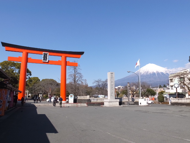 世界遺産・富士山を神様として祀る「富士山本宮浅間大社」 には “美しい神様”のご利益が！楽しく巡れる富士宮市内の観光スポットを紹介