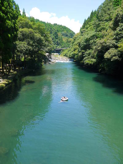 高千穂峡貸しボート宮崎県西臼杵郡高千穂町のおすすめ観光・レジャースポット旅色
