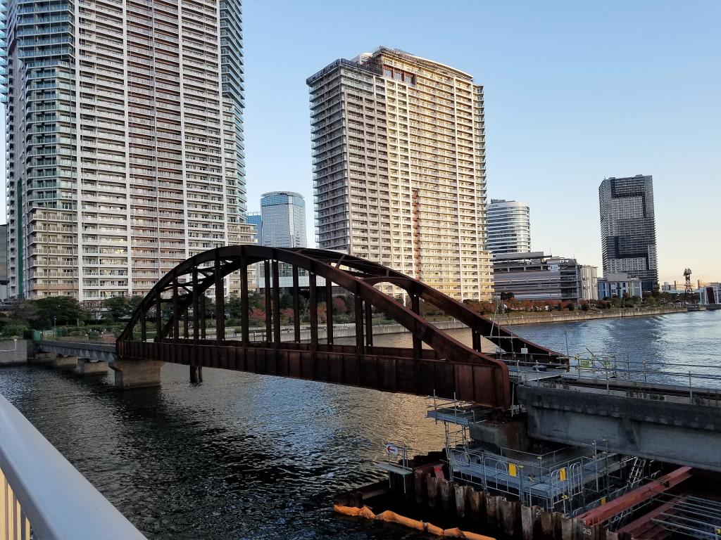 鋼の恐竜」と呼ばれる鉄道橋！19世紀に作られた世界遺産フォース橋 – skyticket