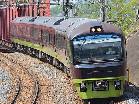 快速“足利イルミネーション”運転鉄道ニュース2020年12月15日掲載鉄道ファン・railf.jp