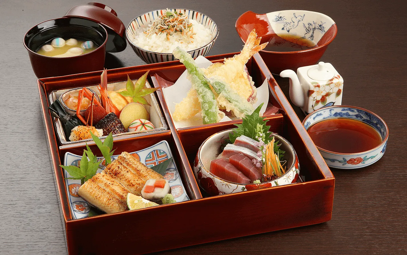 京都・清水「音羽茶寮」へ行く。 : 女性ゲームプロデューサーの“旨い”を探す大冒険「メシクエLV34」