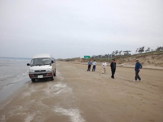 砂浜と車の写真素材写真素材なら「写真AC」無料 フリー ダウンロードOK