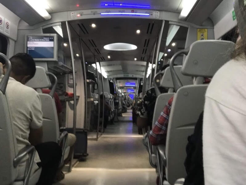 デリー空港から格安で市内に行きたい方はメトロを使いましょう旅を最高に楽しむために