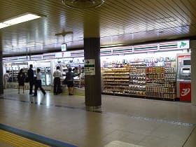 大通駅フィールドアップホールディングス株式会社