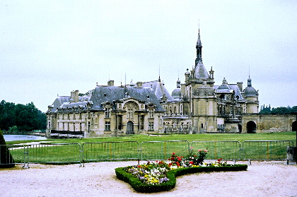 シャンティイ城☆ パリからの電車での行き方パリ じゃなくて、パリ郊外でのフツーの暮らし