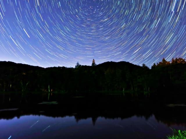 月や夜空をスマホでキレイに撮れる！ プロ写真家が教える撮影テクニック - ITをもっと身近に。ソフトバンクニュース