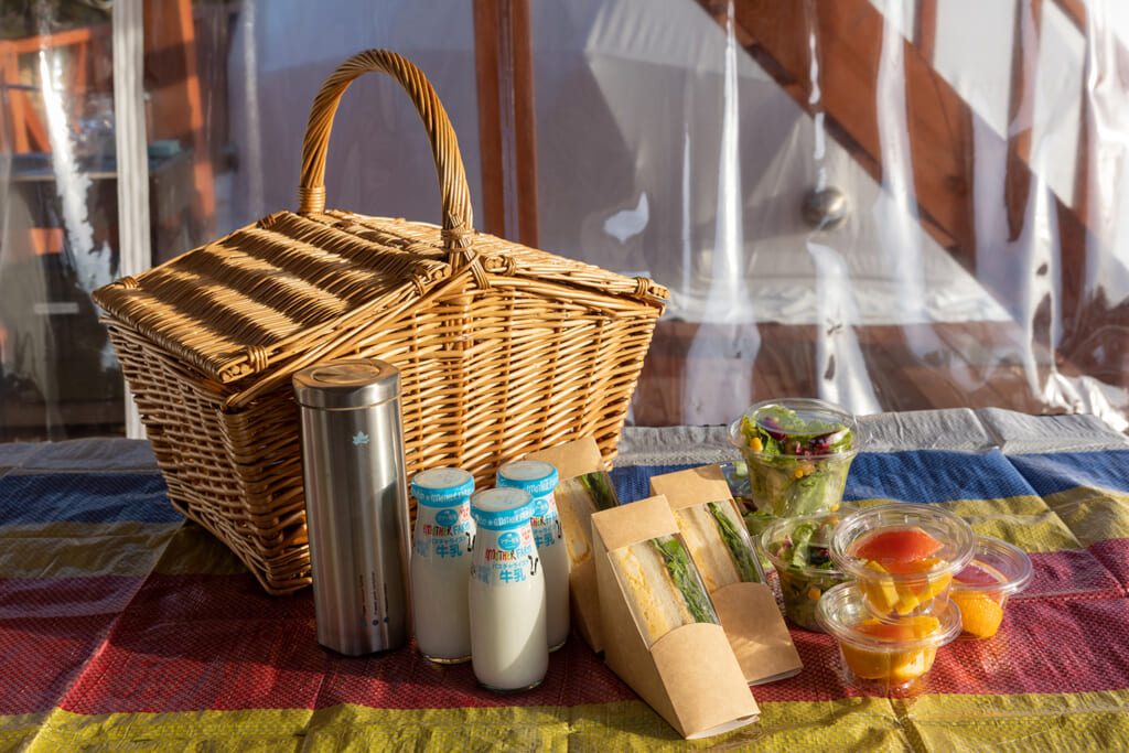 選べる３種類の朝食がグランピングプランに新登場 名古屋コーチンを贅沢に使用したメニューも仲間入り。キャンプとグランピング の魅力が詰まった最適コース 2023年OPEN愛知県瀬戸市グランピングウッドデザインパーク株式会社のプレスリリース