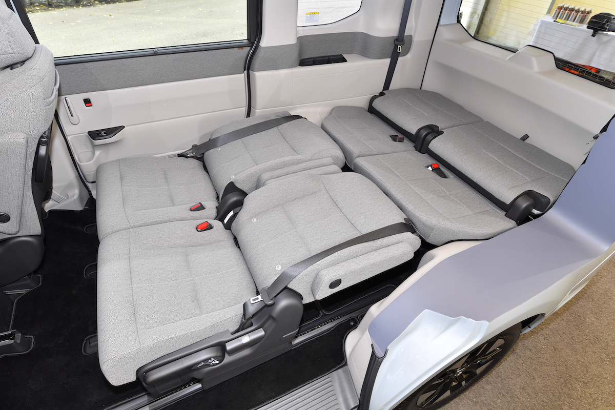 ステップワゴンのアーバンオフローダー・アウトドア仕様・アゲ・ルーフキャリア・オフロードに関するカスタム事例車のカスタム情報はCARTUNE