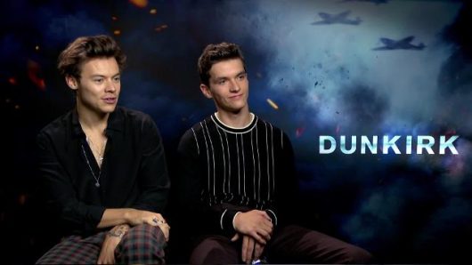 人の意見を気にして決断なんてできない！映画『ダンケルク』ハリー・スタイルズ＆フィオン・ホワイトヘッド単独インタビューシネマトゥデイ