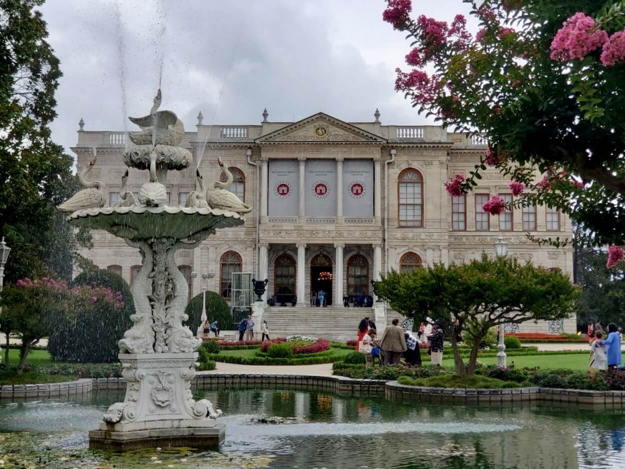 イスタンブールドルマバフチェ宮殿ツア