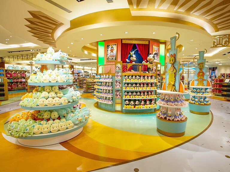 ディズニーストア 渋谷公園通り店Emo!miuエモミュ