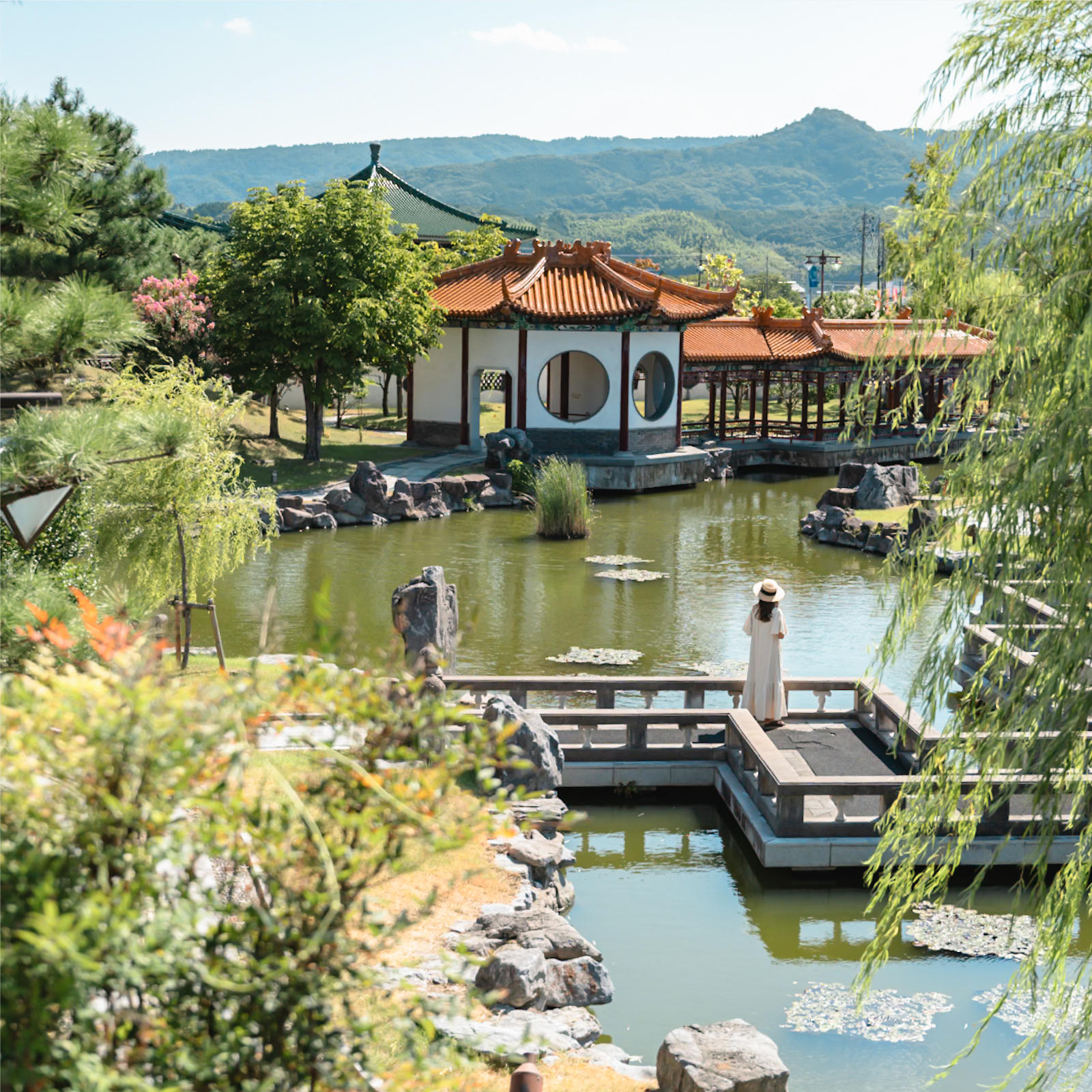 情報ゲット！鳥取マガジンのインスタは毎日投稿。アカウントのフォロー・投稿の保存をお願いします↓, @tottorimagazine,自家焙煎のこだわり珈琲と音楽でゆったりと過ごせる「エル珈琲米子」, オーナーのご主人と奥さんが2人で営む昔ながらの喫茶店です。,お店自体は40年以上前からあるとのことですが、ご夫婦で経営されるようになってから2024年4月で17年とのこと。,