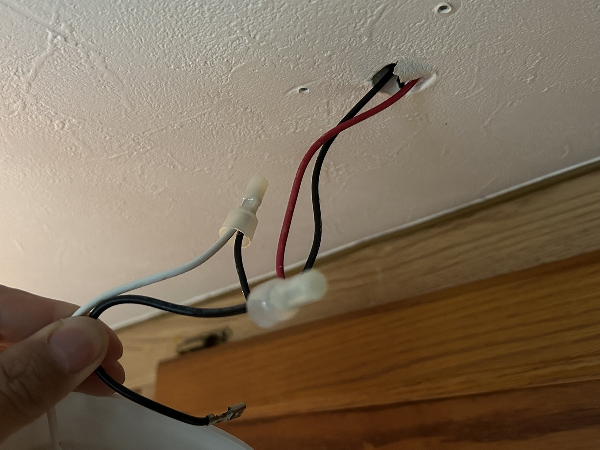 キャンピングカー快適化 LED化 室内灯ハイエースキャンピングカーでダイビング♪