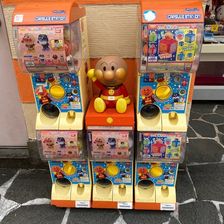 7月8日 東京都多摩市に爆誕！テニスコート13面相当のクレーンゲーム専門店『エブリデイ多摩ノ国店』主要コンテンツやコーナーごとのキャラクターが、徐々に明らかに株式会社東洋のプレスリリース