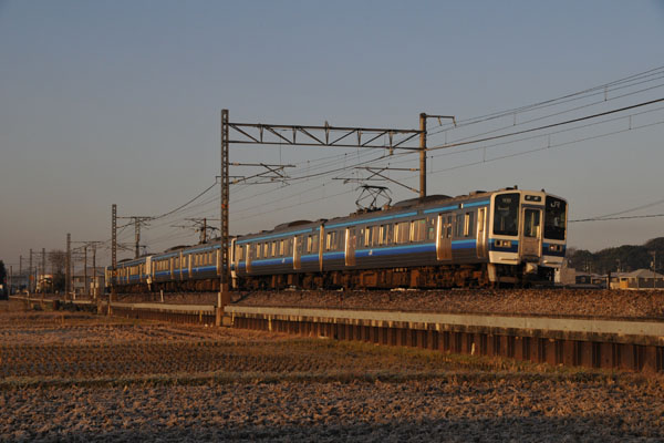 2021年。児島駅から岡山駅までの瀬戸大橋線の風景の写真素材90144862- PIXTA