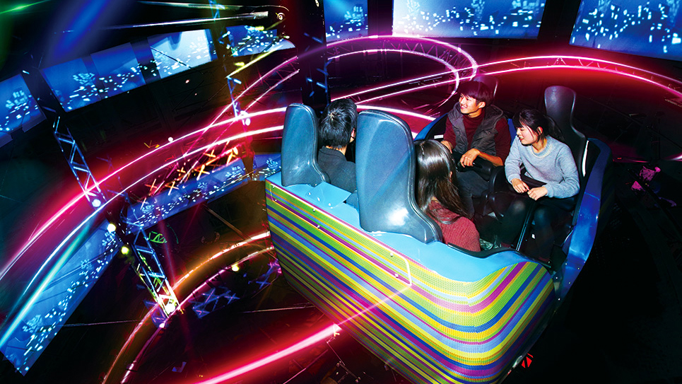 よみうりランド 公式ジェットコースターの日🎢 ・ 今日、7月9日はジェットコースターの日🎢涼しいお顔でバンデットに手を添えるラッキーですがかなり激しいジェットコースターです🎢🎢🎢 テーマは山賊🪵Instagram