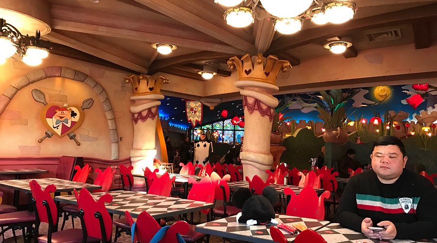 メニューリニューアル前の「クイーン・オブ・ハートのバンケットホール」体験レポートLove Disney