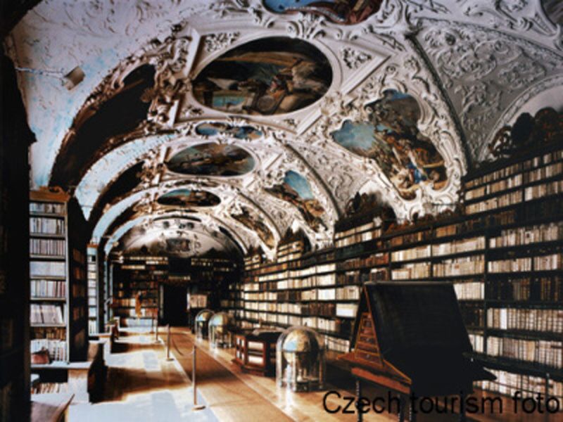 プラハ④ ストラホフ修道院の図書館 - ミズベログ