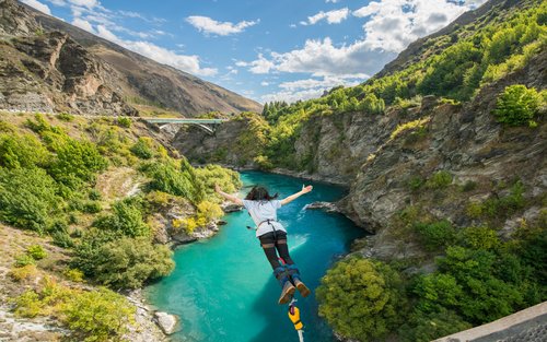 バンジージャンプ の発祥地で Let's