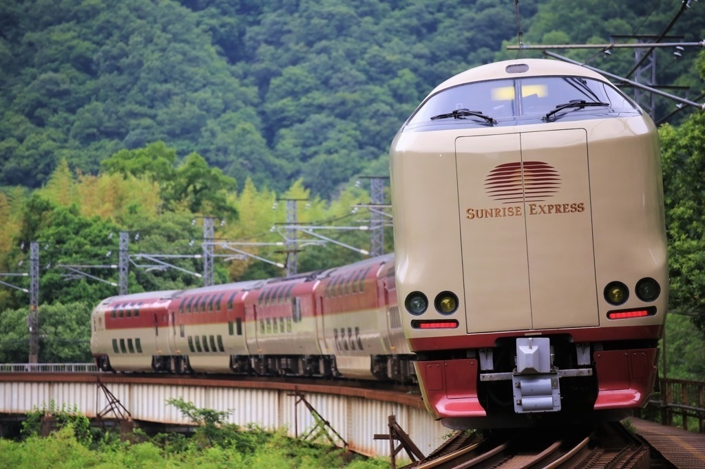寝台特急｢サンライズ出雲｣号とホテルの格安サンライズ出雲ツア