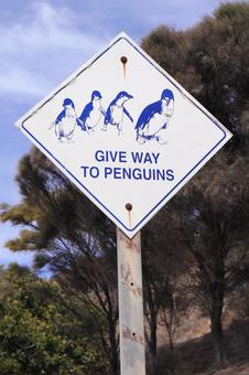 アメリカ・ポートランドで見る看板 - パケトラ世界各国で暮らすライターがお届けする、ビジネスアイデア情報。ビジネスのヒントや閃きのきっかけに