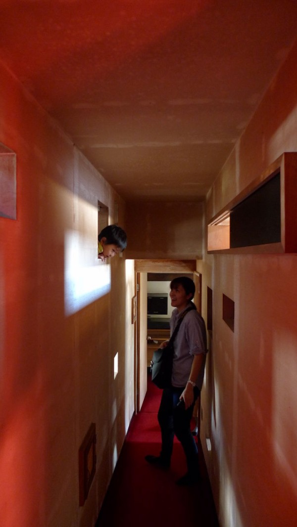 異端の建築家・渡邊洋治の最晩年の傑作「斜めの家」に泊まって学ぶガイド付き内覧会 -casa