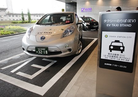 第40回 「新大阪駅でのタクシー待ちの大行列」～我慢するのが日本人の美徳⁈～飯田さんの伝えたい部屋