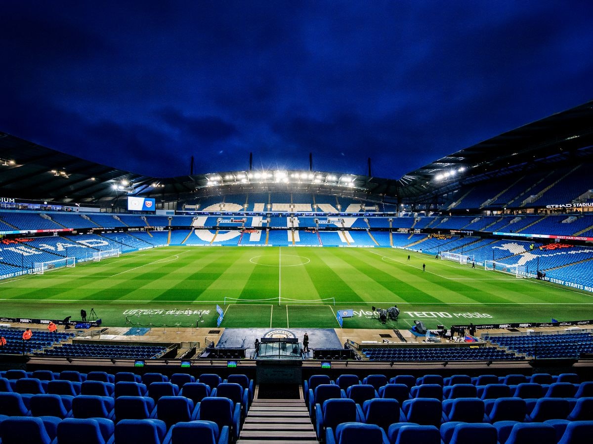 エティハド・スタジアムの今夜の張り席からの眺め 🤩 @dawnvalegroup