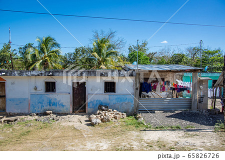 思わずInstagramにUPしたくなる！メキシコのフォトジェニックスポットランキング-1位に輝いたのはInstagramで話題！まるでピンクのウユニ塩湖！？「ピンクラグーン」