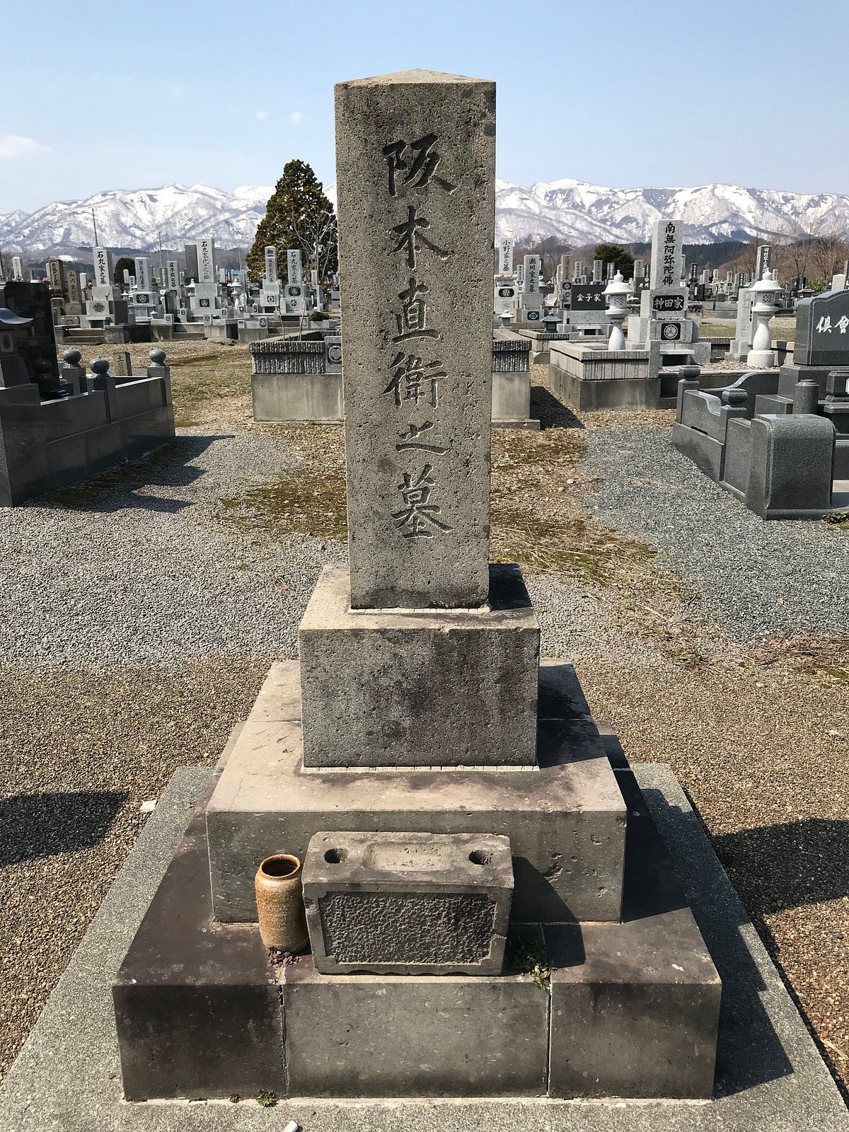 京都霊山護國神社 〜坂本龍馬・中岡慎太郎・木戸孝允墓坂本龍馬・中岡慎太郎像〜 - 日本百観音順打ち巡礼記